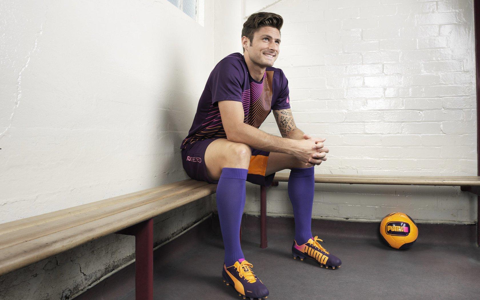 控球率超七成却半场哑火！博塔弗戈高效反击定乾坤，巴黎战术困局引热议