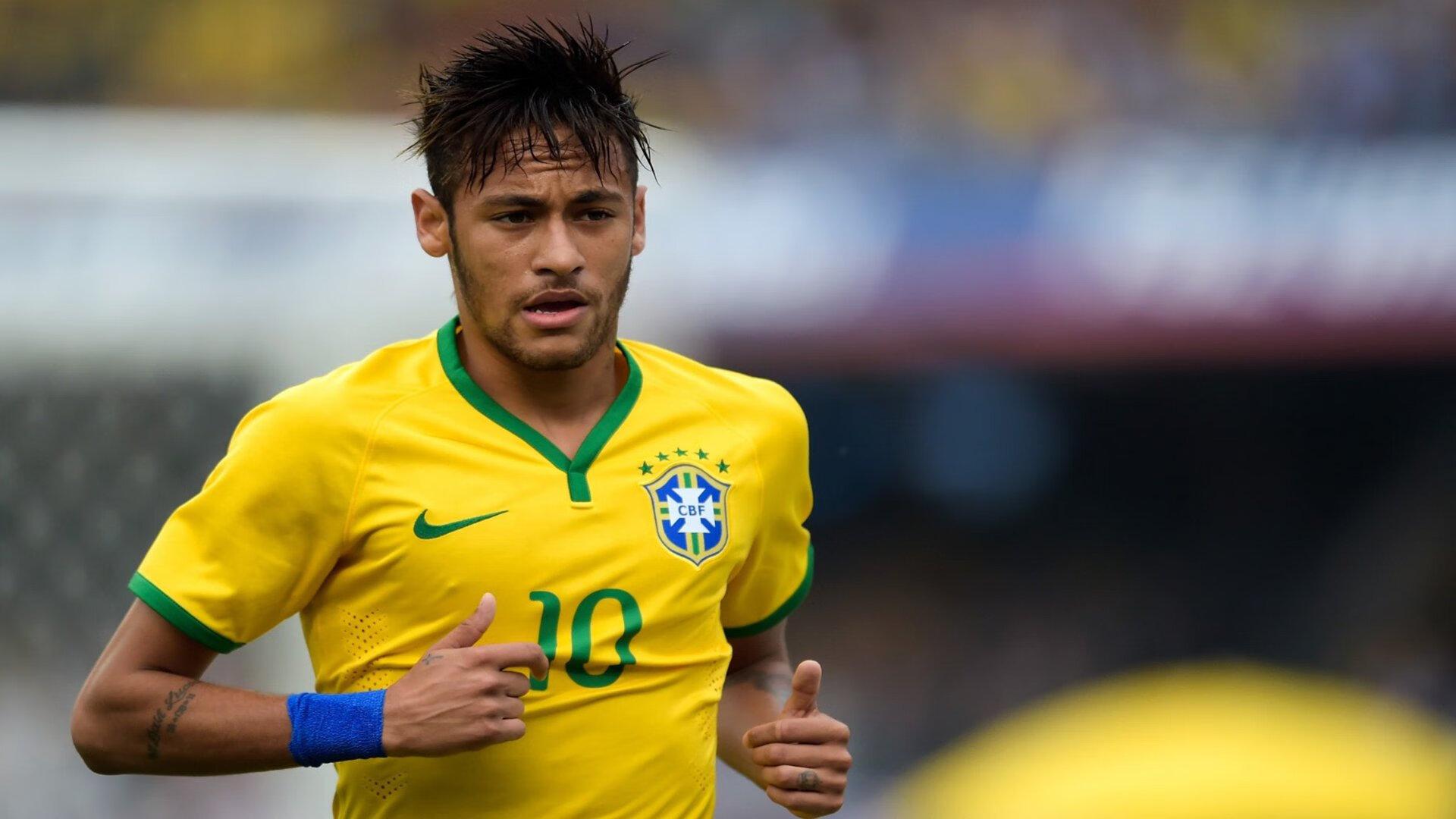 理查兹力挺红军新星,埃利奥特可成萨拉赫接班人,利物浦应坚决留人